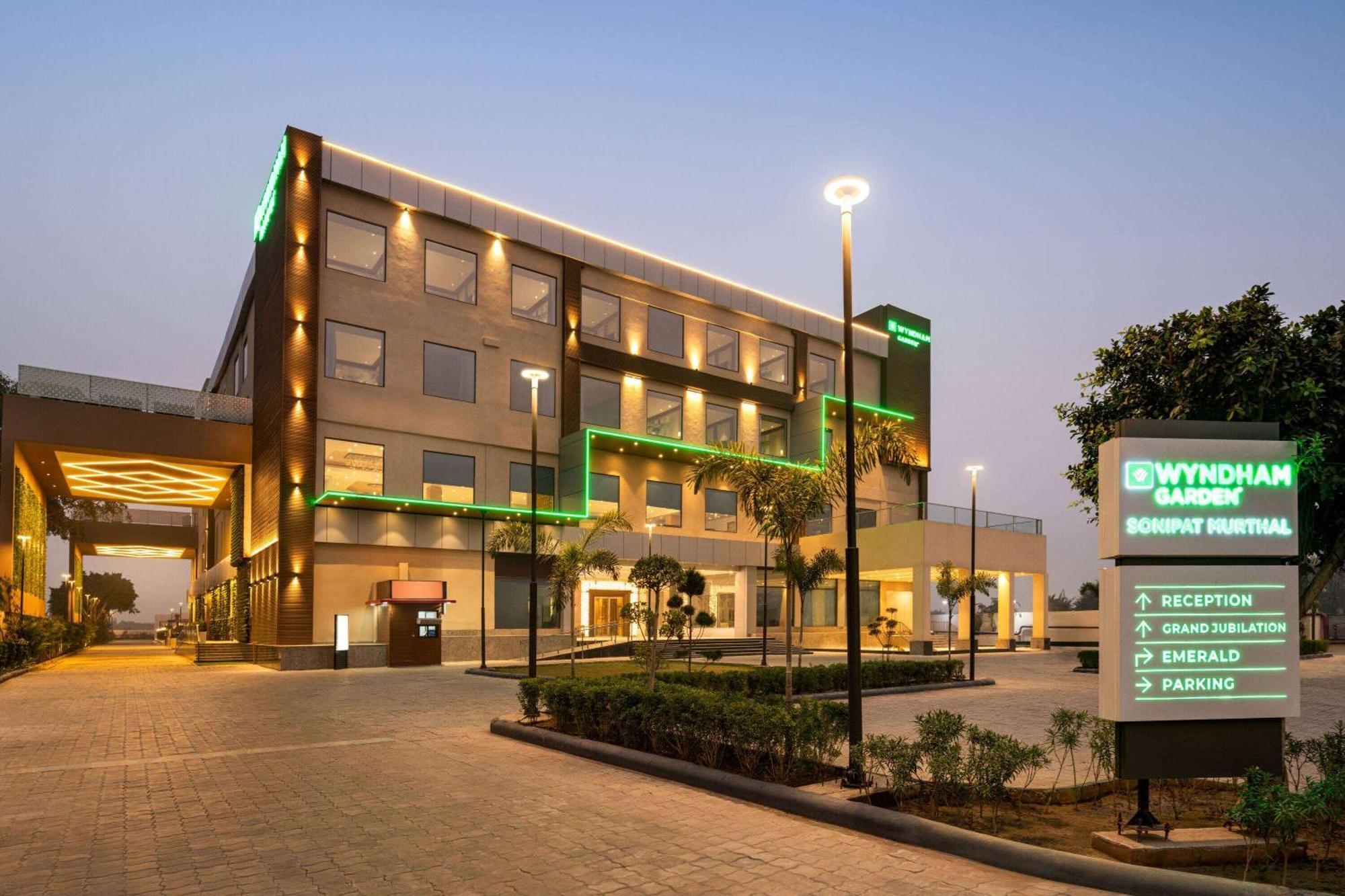 Wyndham Garden Sonipat Murthal Exterior foto
